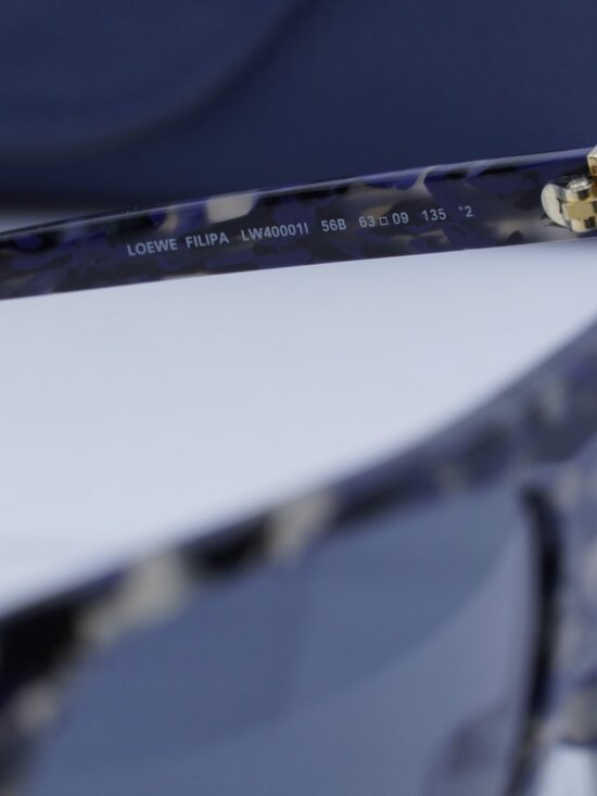 Loewe LW40001I 56B Filipa Square Sunglasses – Blue Havana\\ Gradient Smoke main image 9